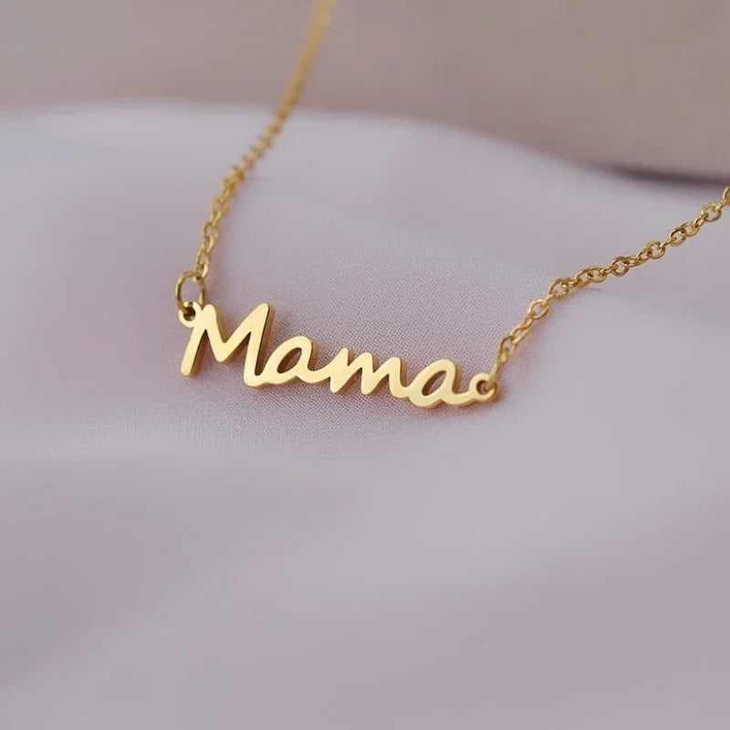 Chic Mama Necklace Set
